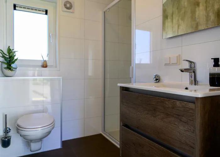 Chalet Fuer Handwerker Mit Eigener Terrasse Und Parkplatz *